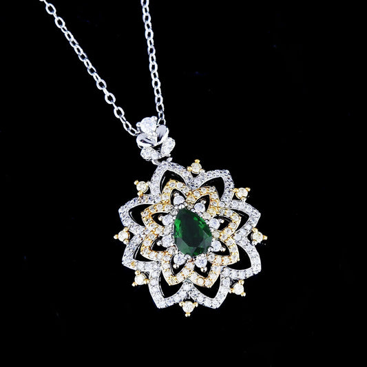 Gold Necklace for Women with Natural Emerald .